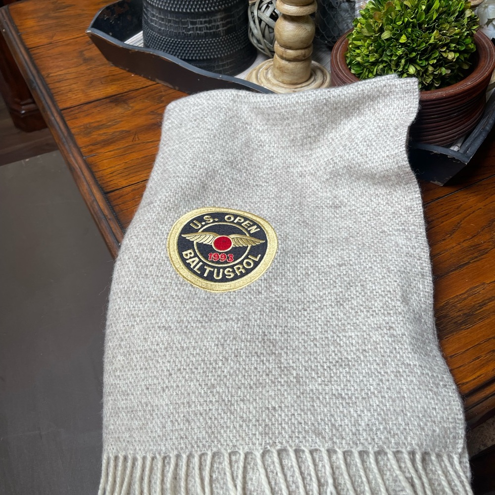New! Golf throw U. S. Open Baltusrol 1993 Virgin wool